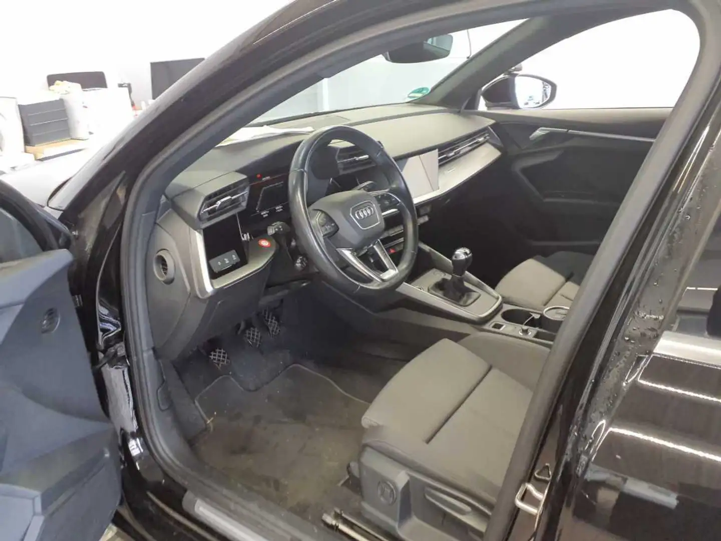 Audi A3 advanced 35 TDI +AHK+KAMERA+VIRTUAL Schwarz - 2