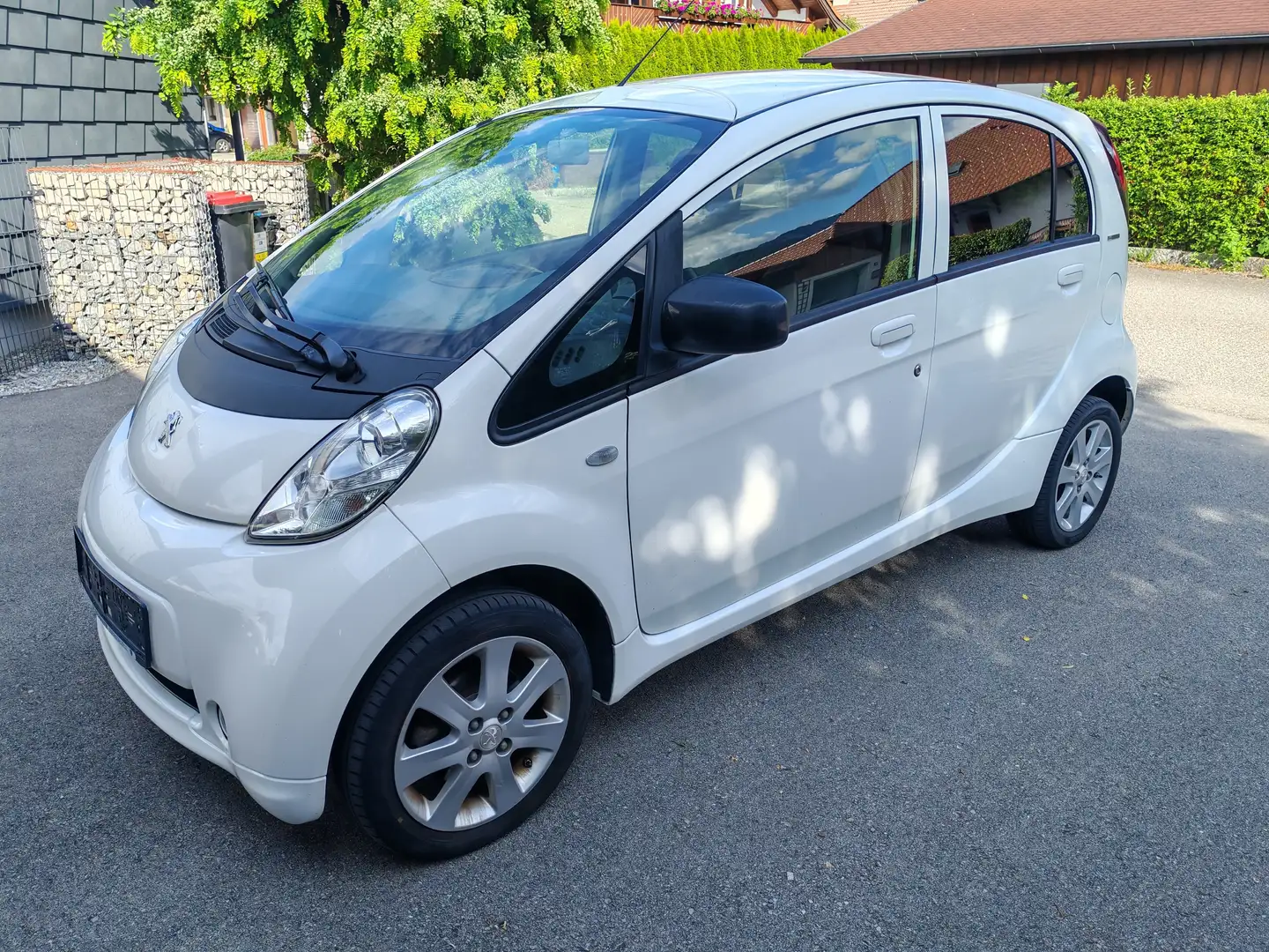 Peugeot iOn iOn 16kWh Active Active (mit Batterie) Blanc - 1