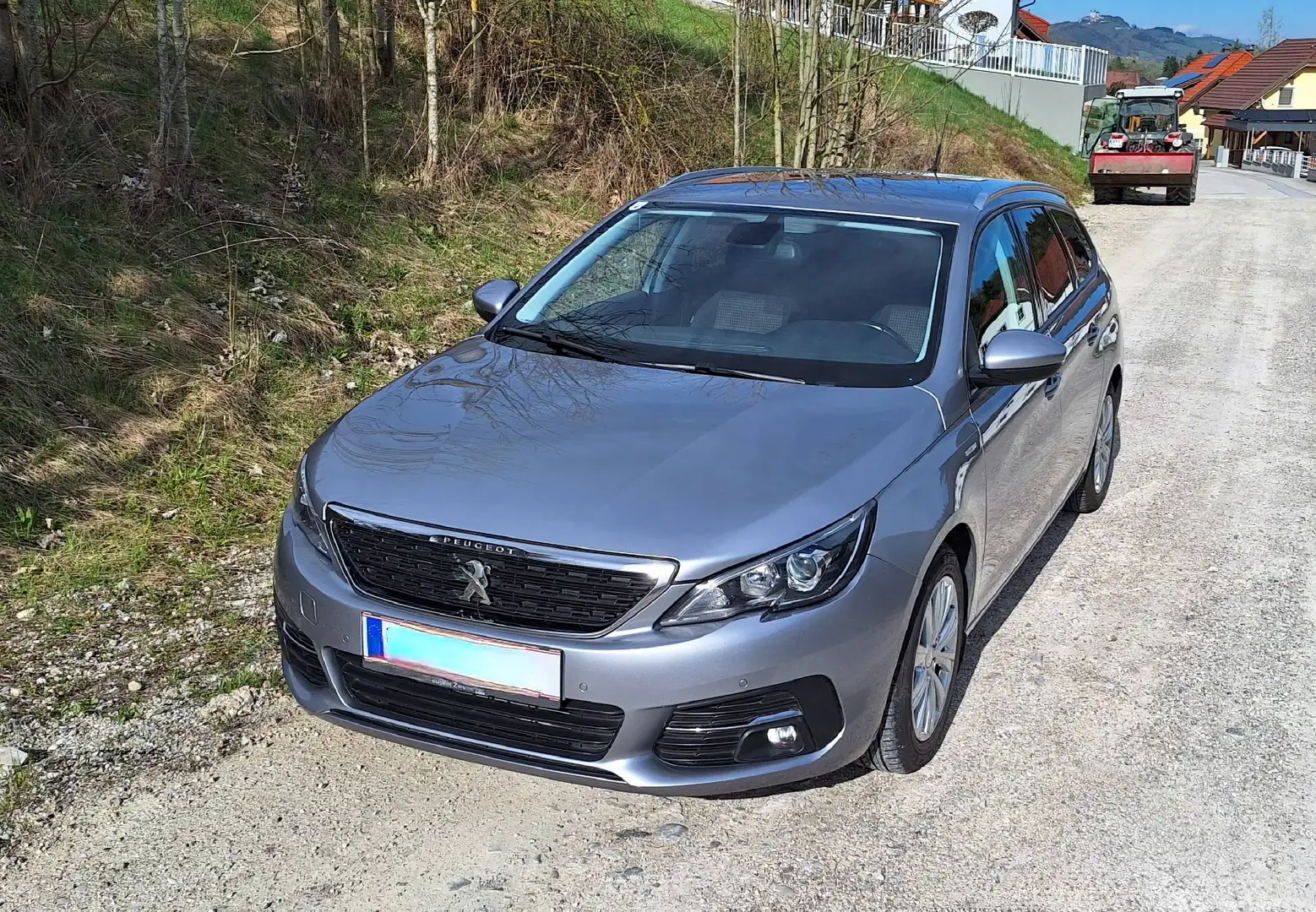 Peugeot 308 308 SW 1,5 BlueHDI 130 Style S Silber - 2