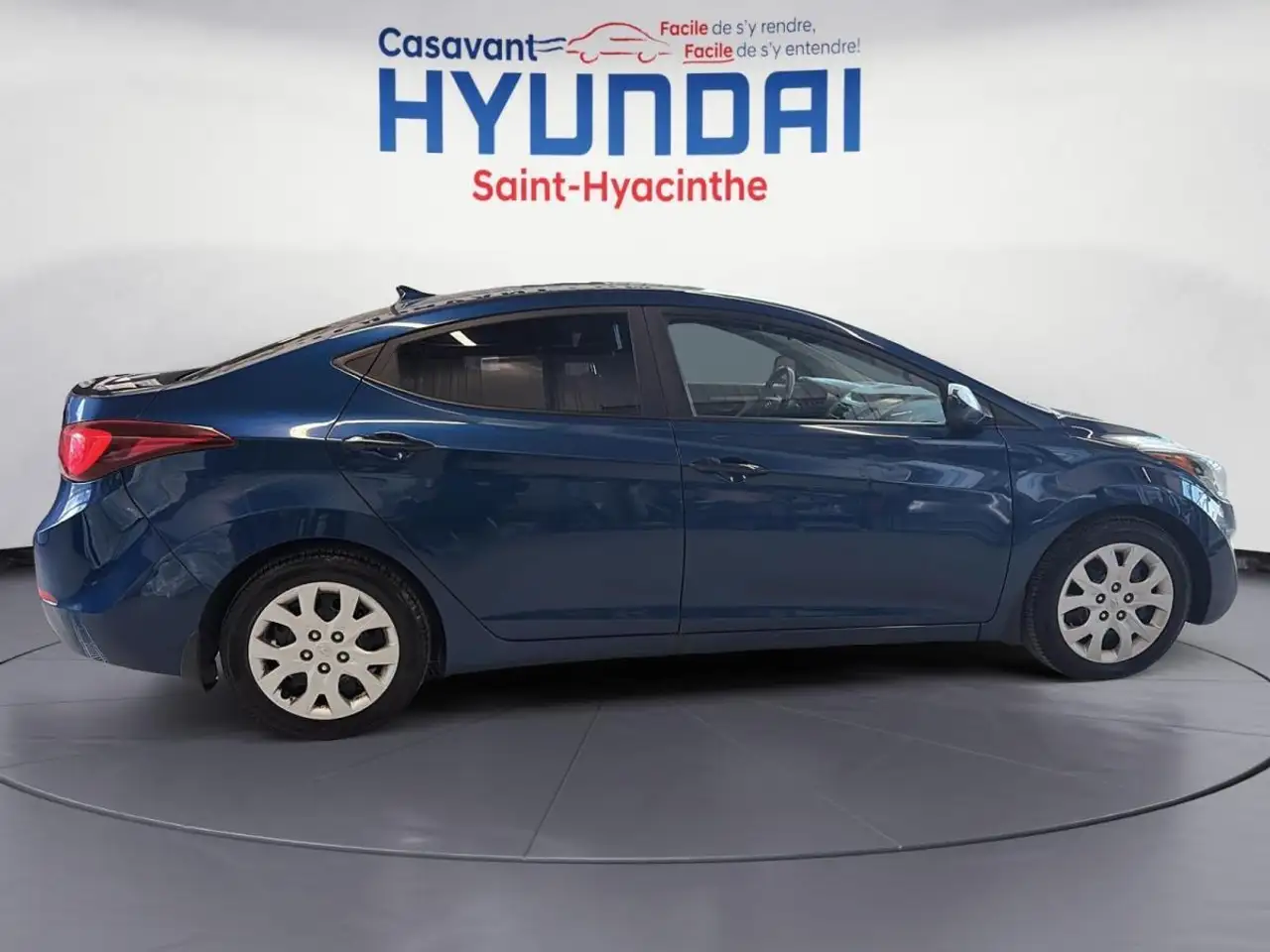 Hyundai ELANTRA снимка Hyundai ELANTRA