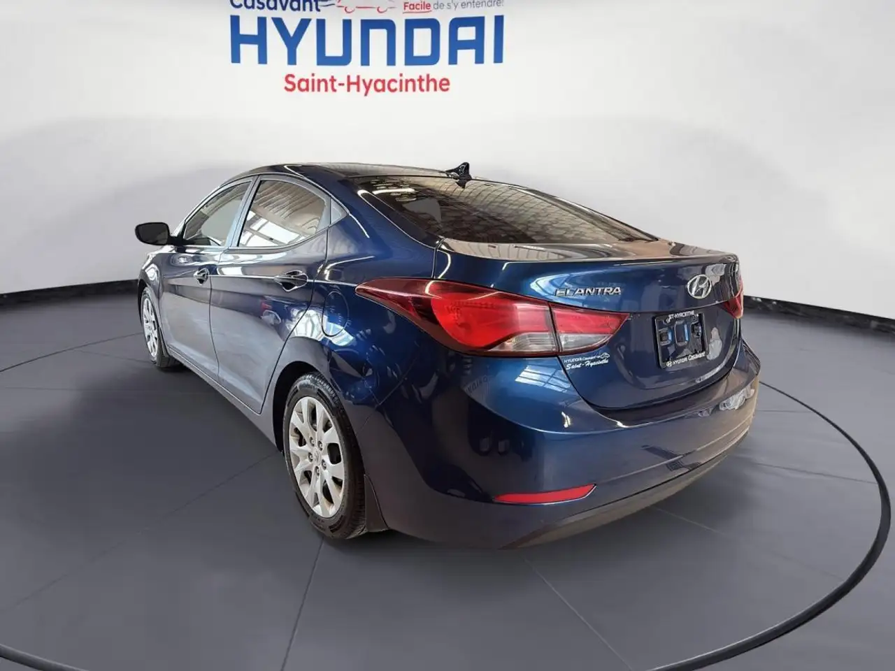 Hyundai ELANTRA снимка Hyundai ELANTRA