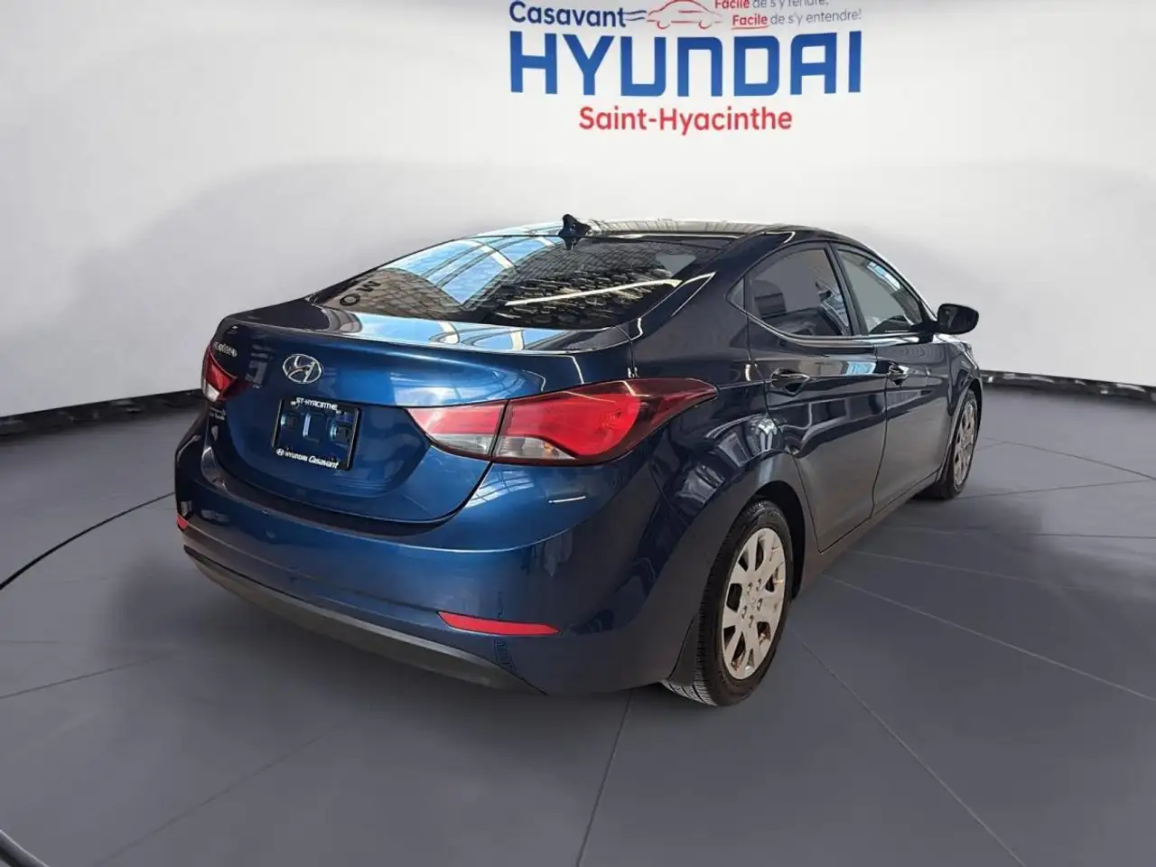Hyundai ELANTRA снимка Hyundai ELANTRA