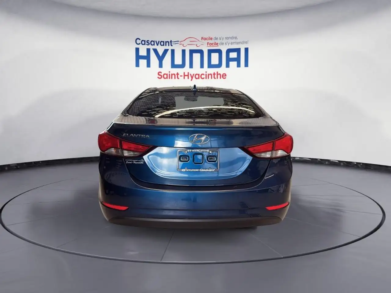 Hyundai ELANTRA снимка Hyundai ELANTRA