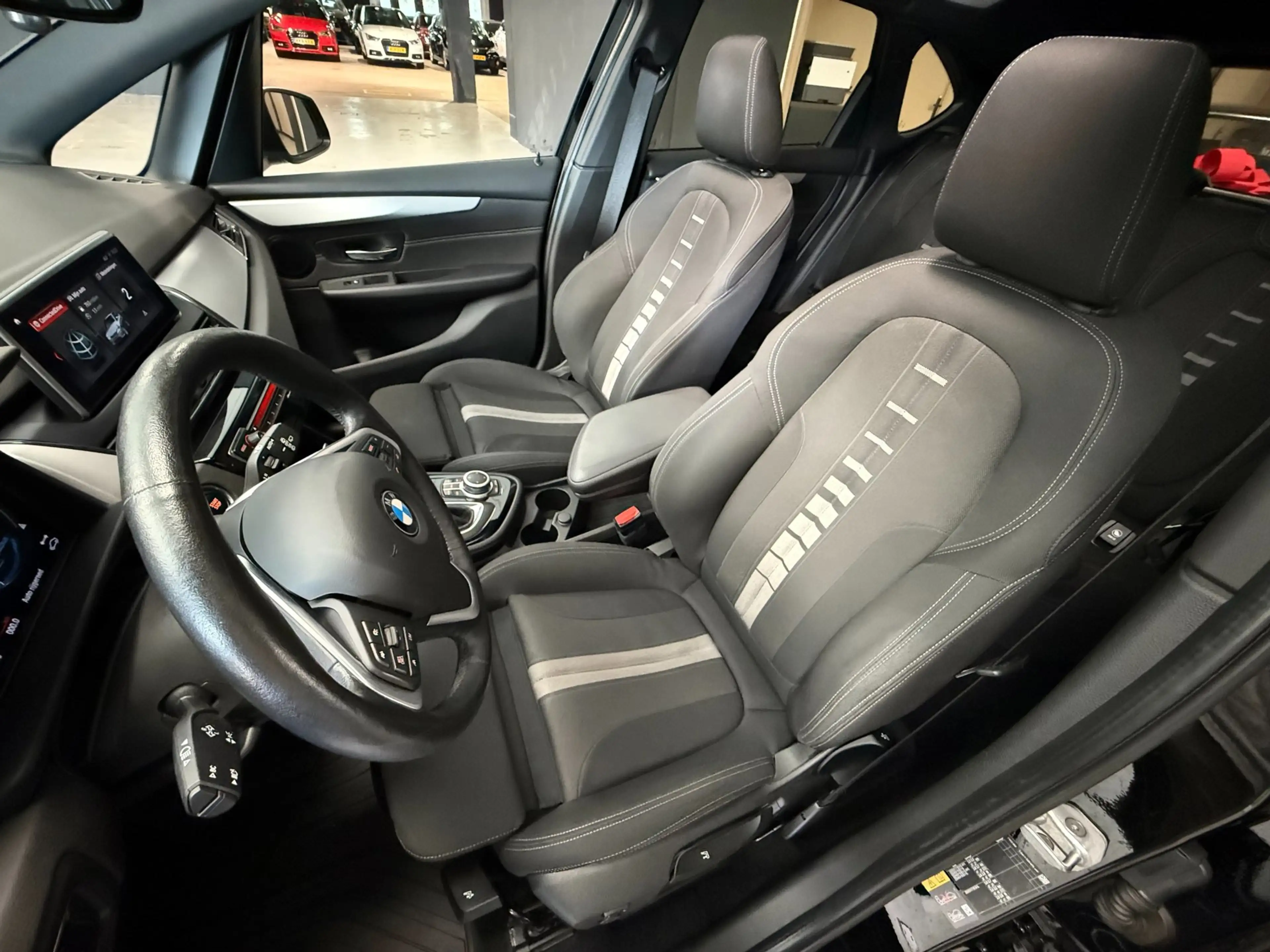 BMW 225 2-serie Active Tourer 225xe iPerformance High Exec — photo 24