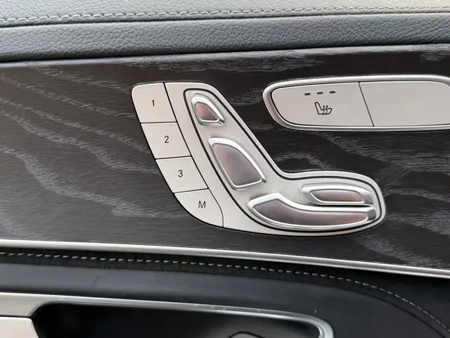 Mercedes-Benz C-Class view 6