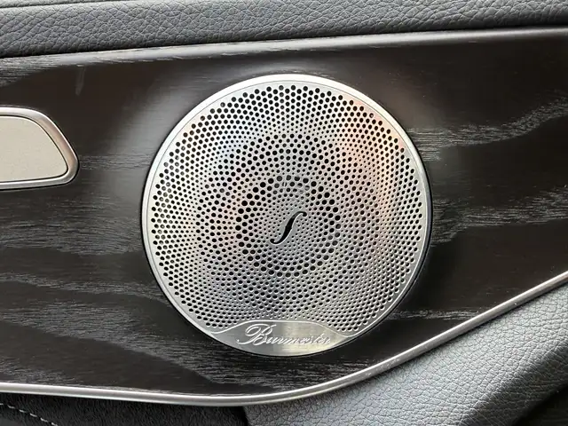 Mercedes-Benz C-Class view 11