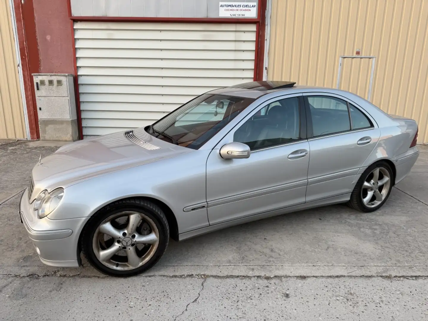 Mercedes-Benz C 220 CDI Avantgarde Gris - 2