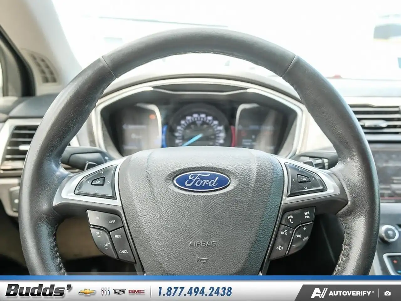 Ford Fusion снимка Ford Fusion