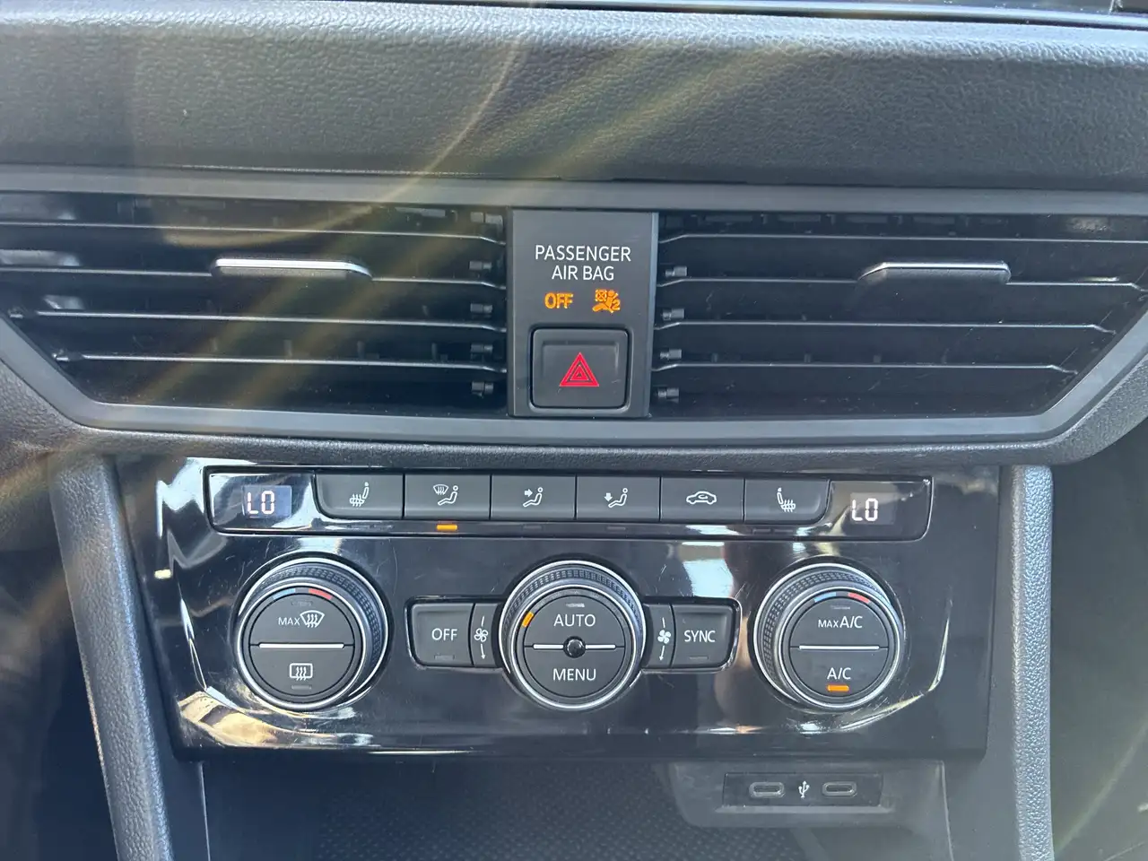 Volkswagen Jetta снимка Volkswagen Jetta