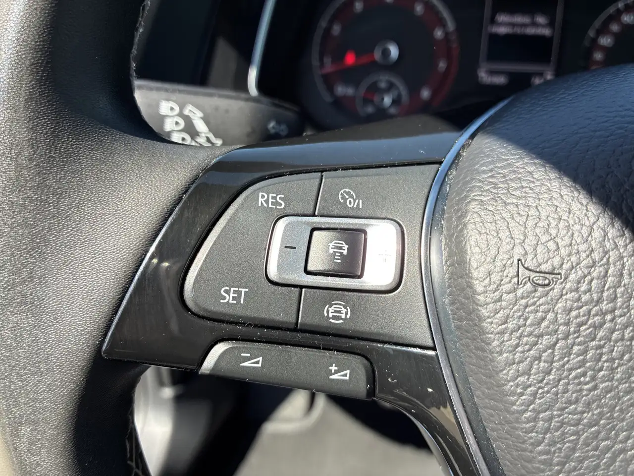 Volkswagen Jetta снимка Volkswagen Jetta