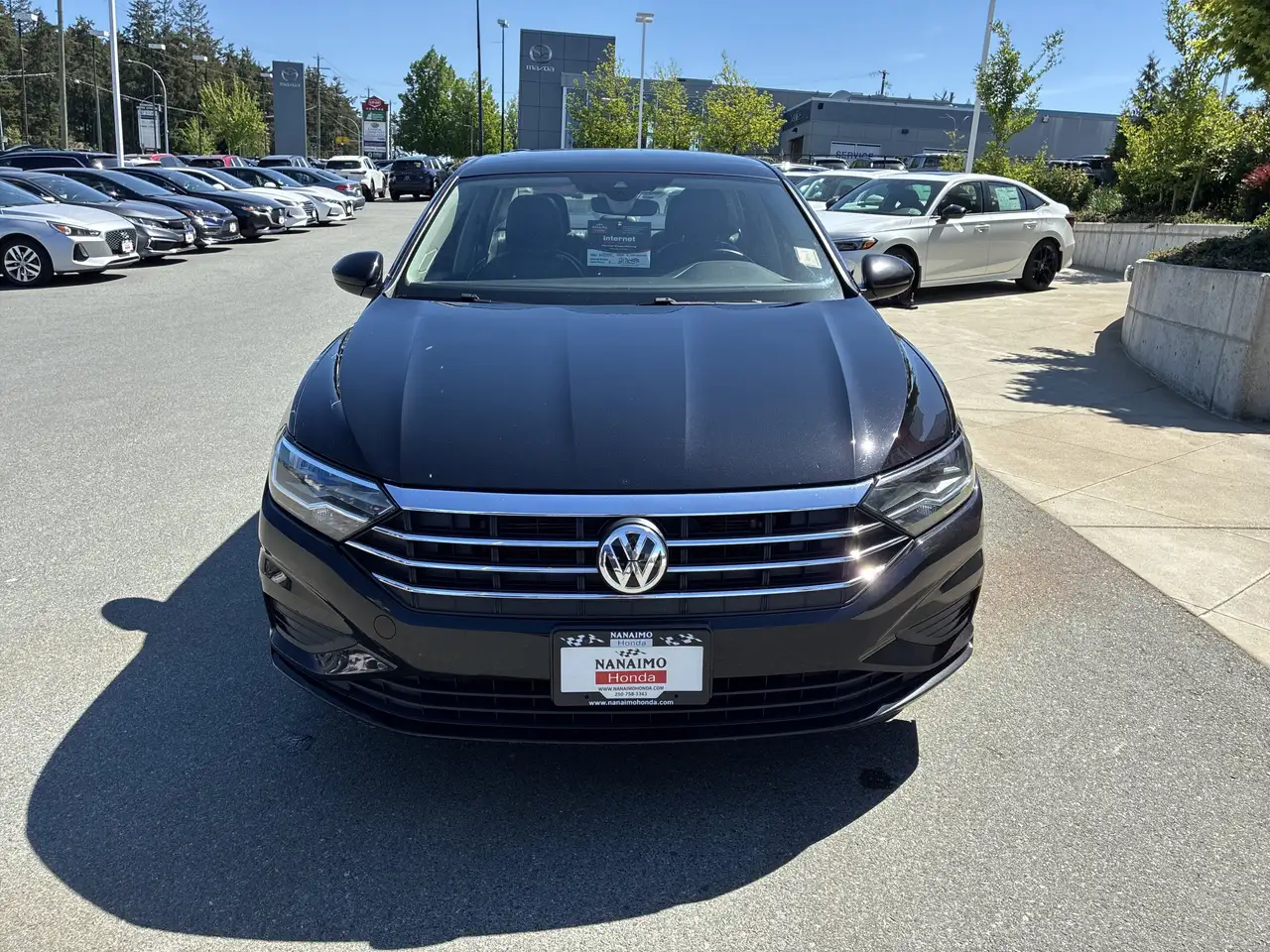Volkswagen Jetta снимка Volkswagen Jetta
