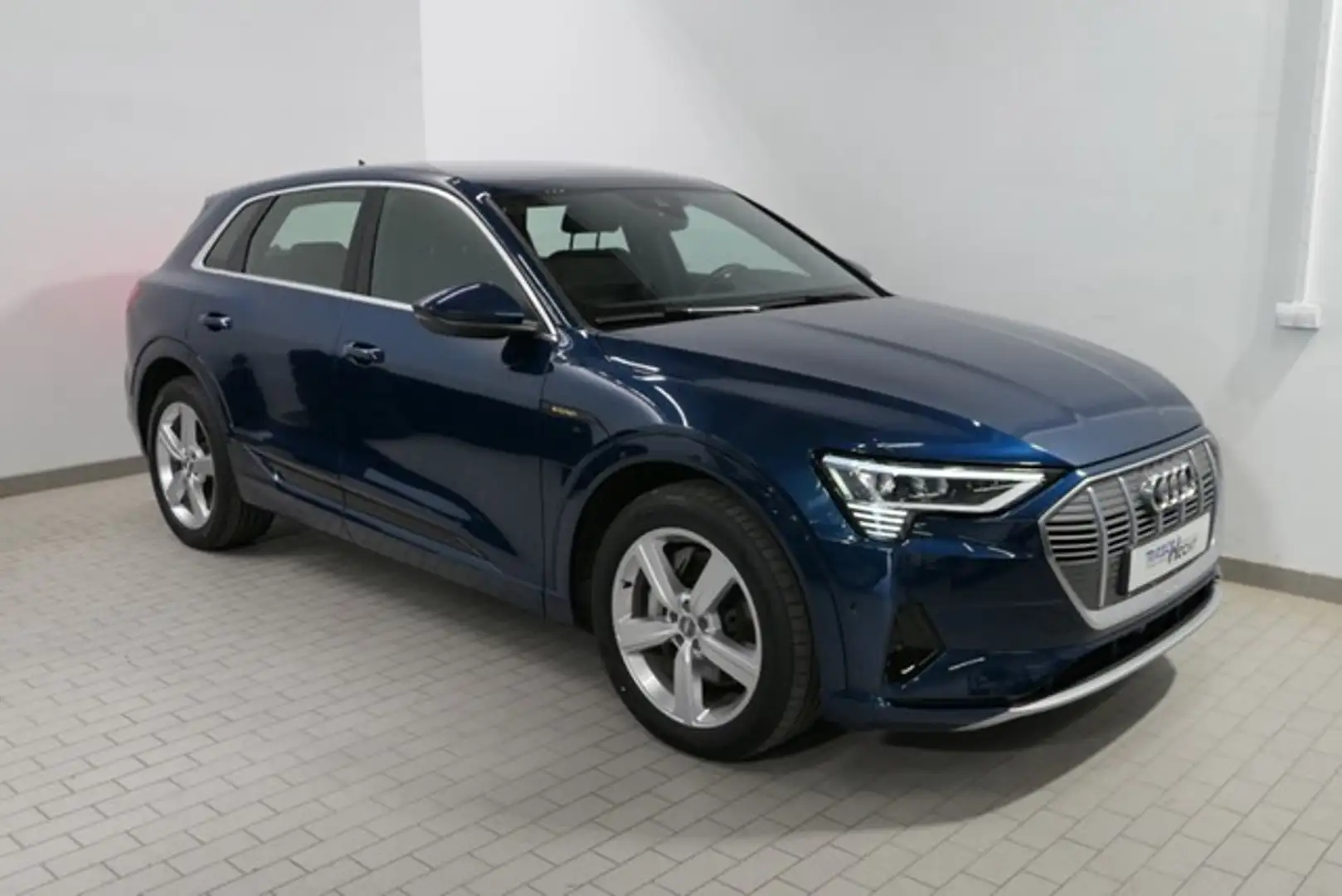 Audi e-tron advanced 55 quattro *S line Int.*NAVI* Blu/Azzurro - 2