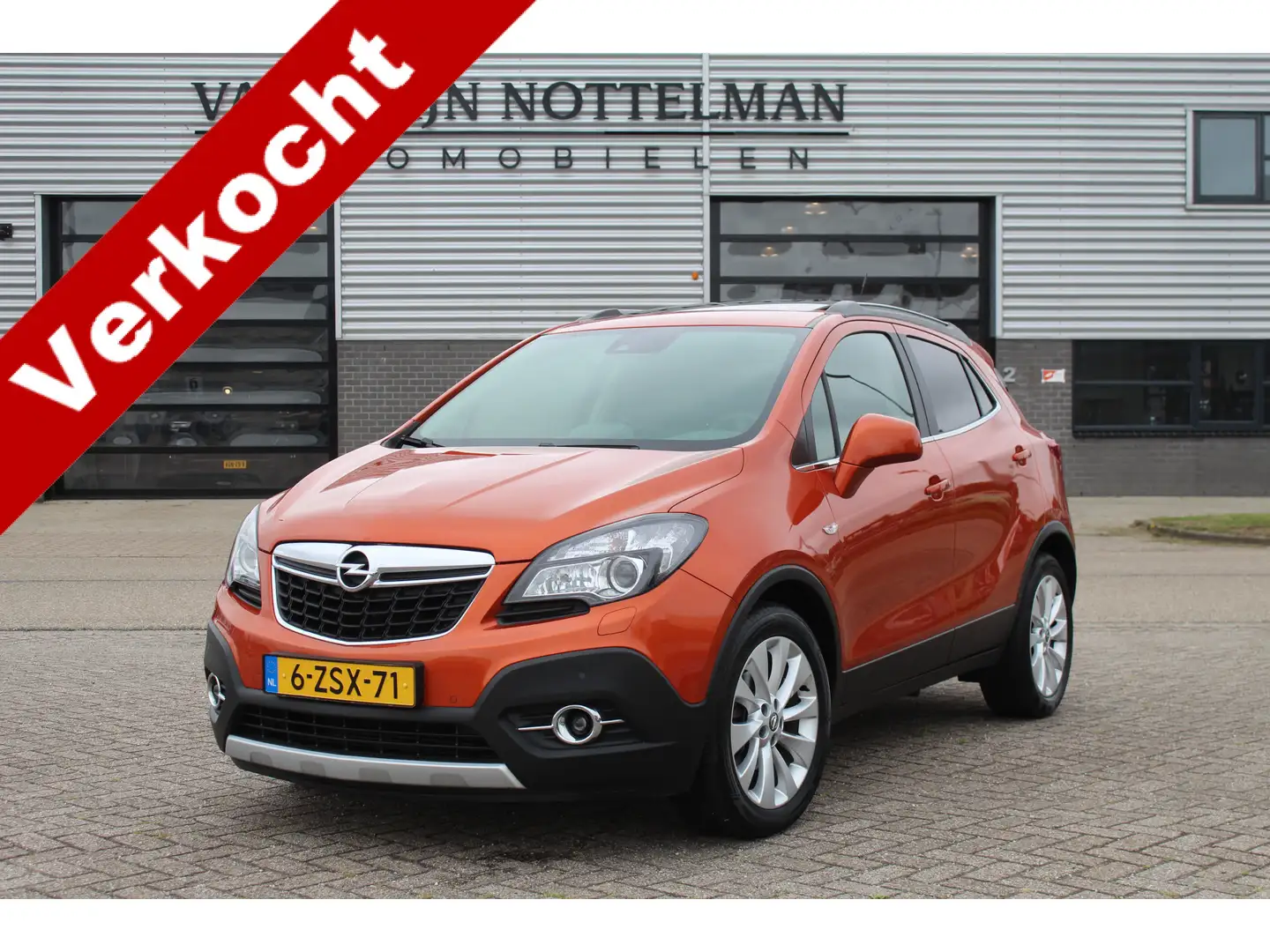 Opel Mokka 1.4 T Cosmo 4x4 / Leer / Schuifdak / Trekhaak / N. Arancione - 1