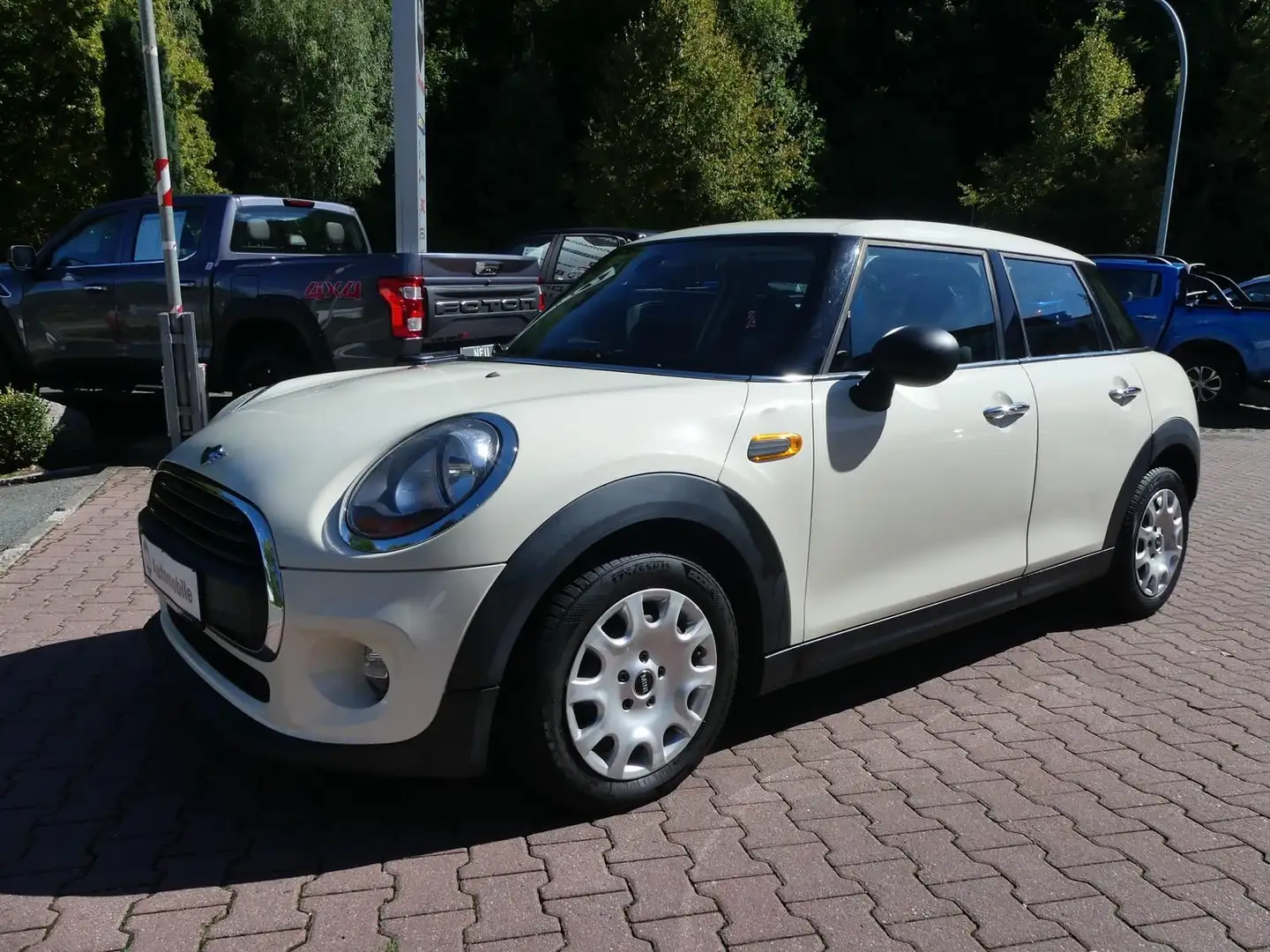 MINI One One 1.2*Klimaauto*Sitzhzg Bílá - 1