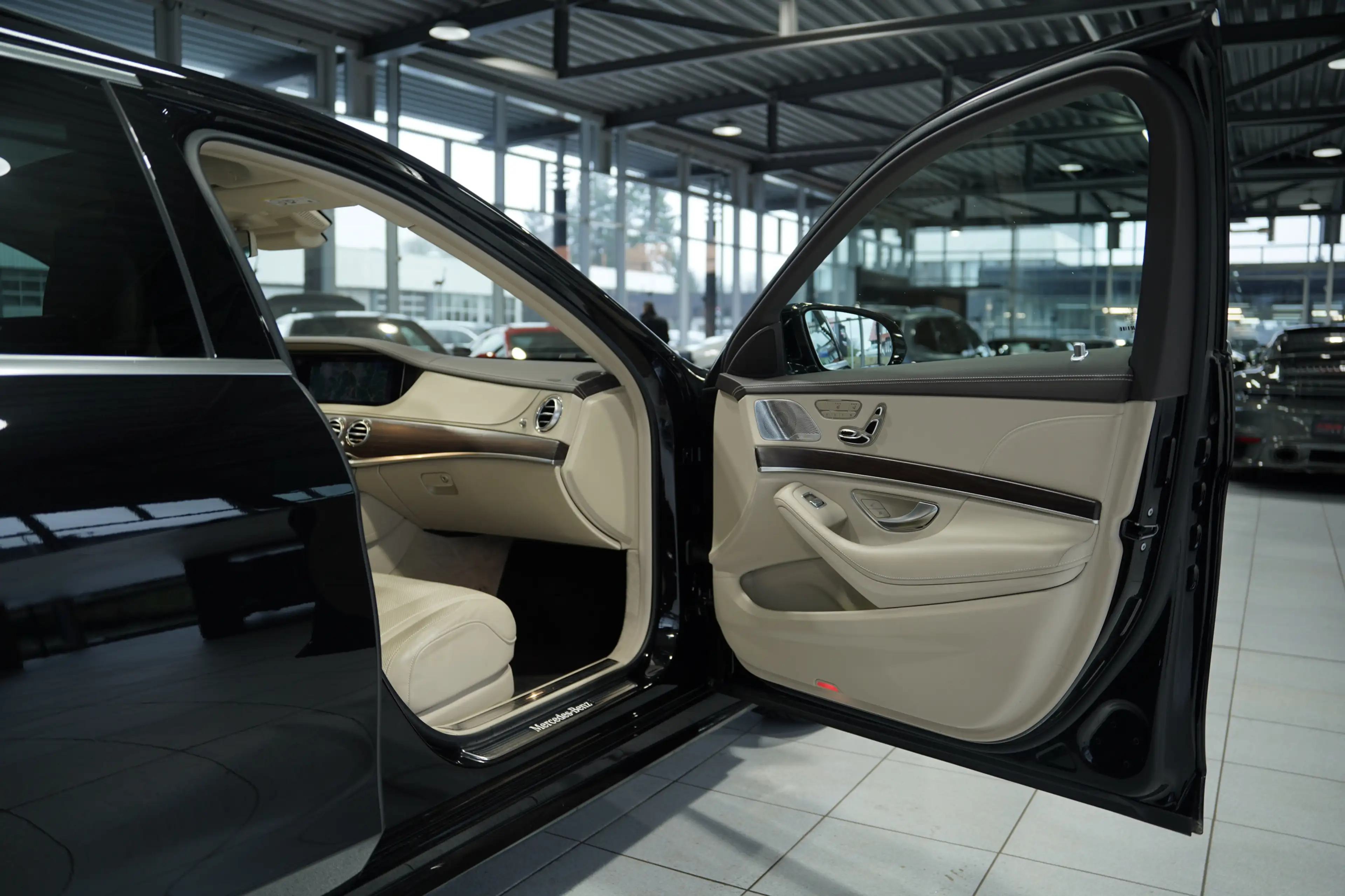 Mercedes-Benz S 400 d 4M Lang AMG Line *2.H *Fond TV *Pano * — photo 8