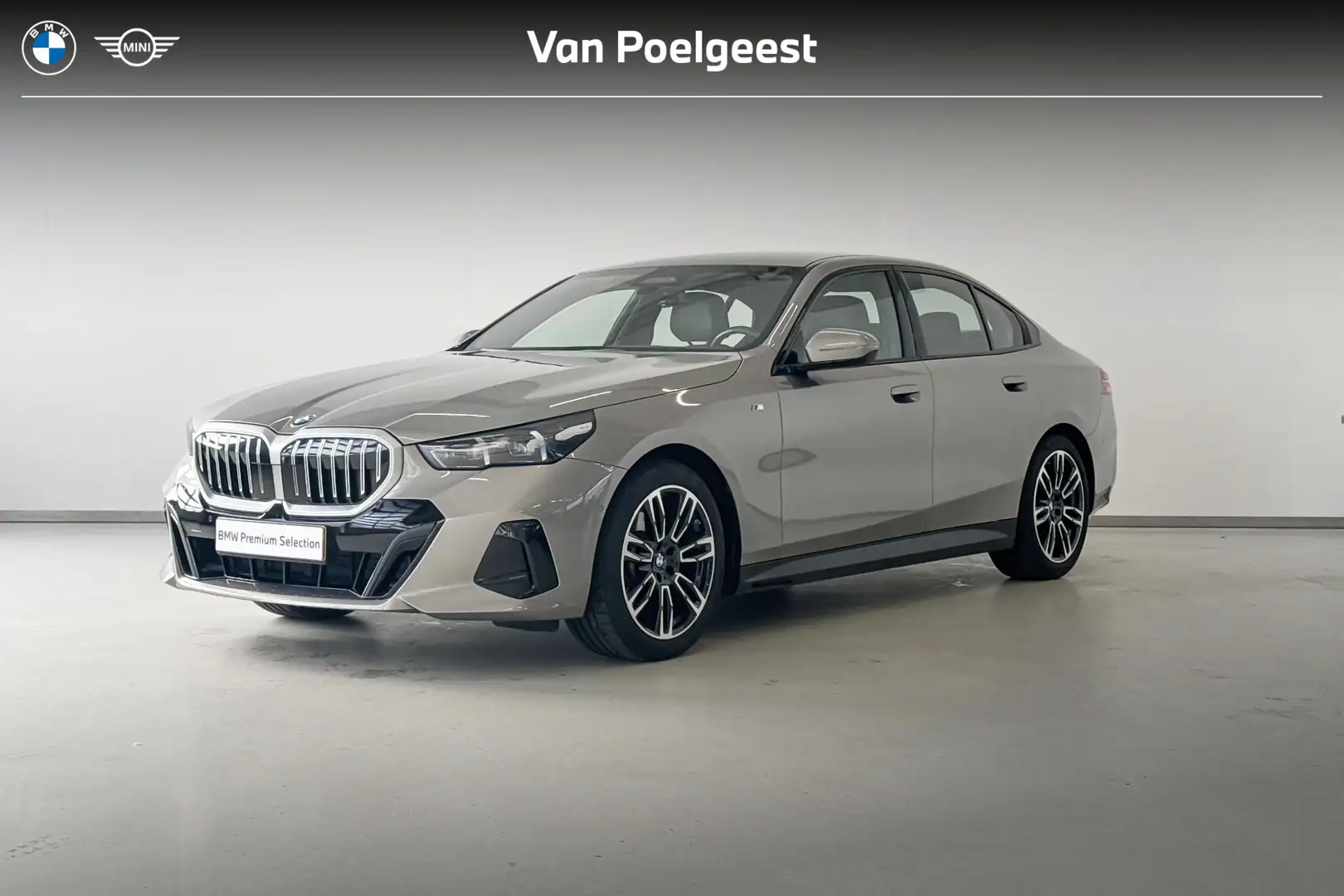 BMW 520 5 Serie Sedan 520i M Sportpakket Aut. Beige - 1