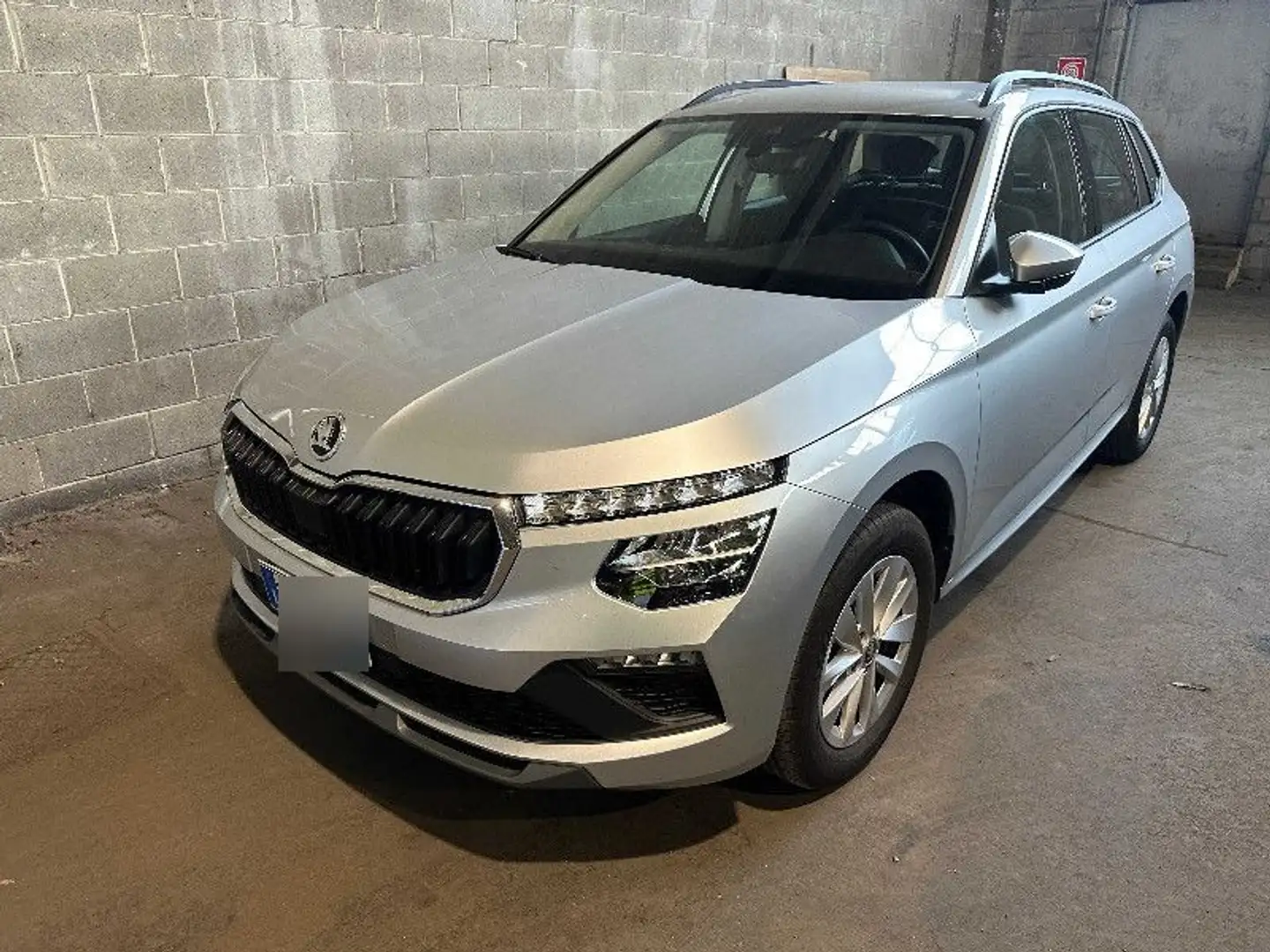 Skoda Kamiq Selection 1.0 TSI LED/Klima/Einparkhilfe Silber - 2