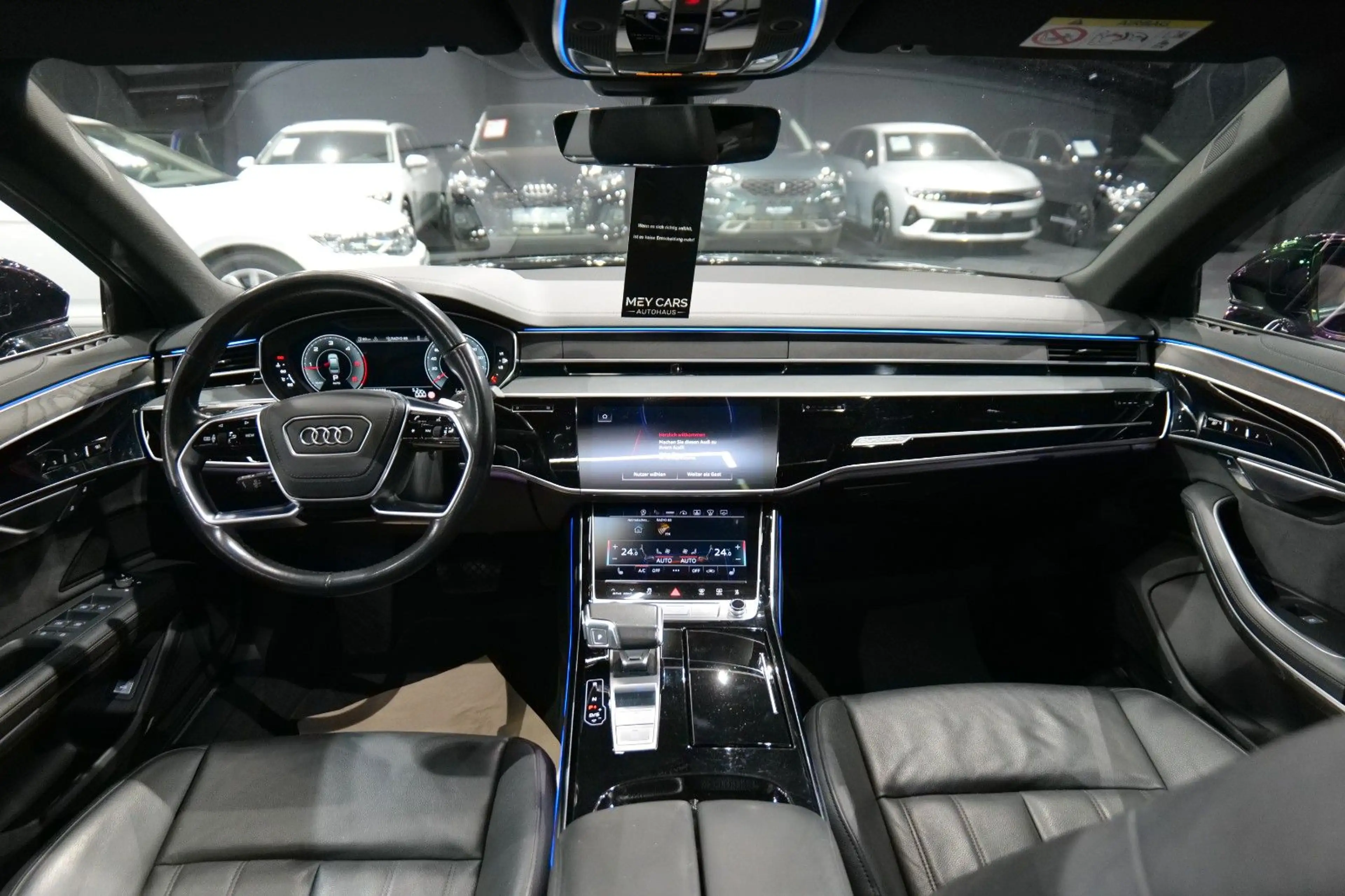 Audi A8 50 TDI quattro — photo 13