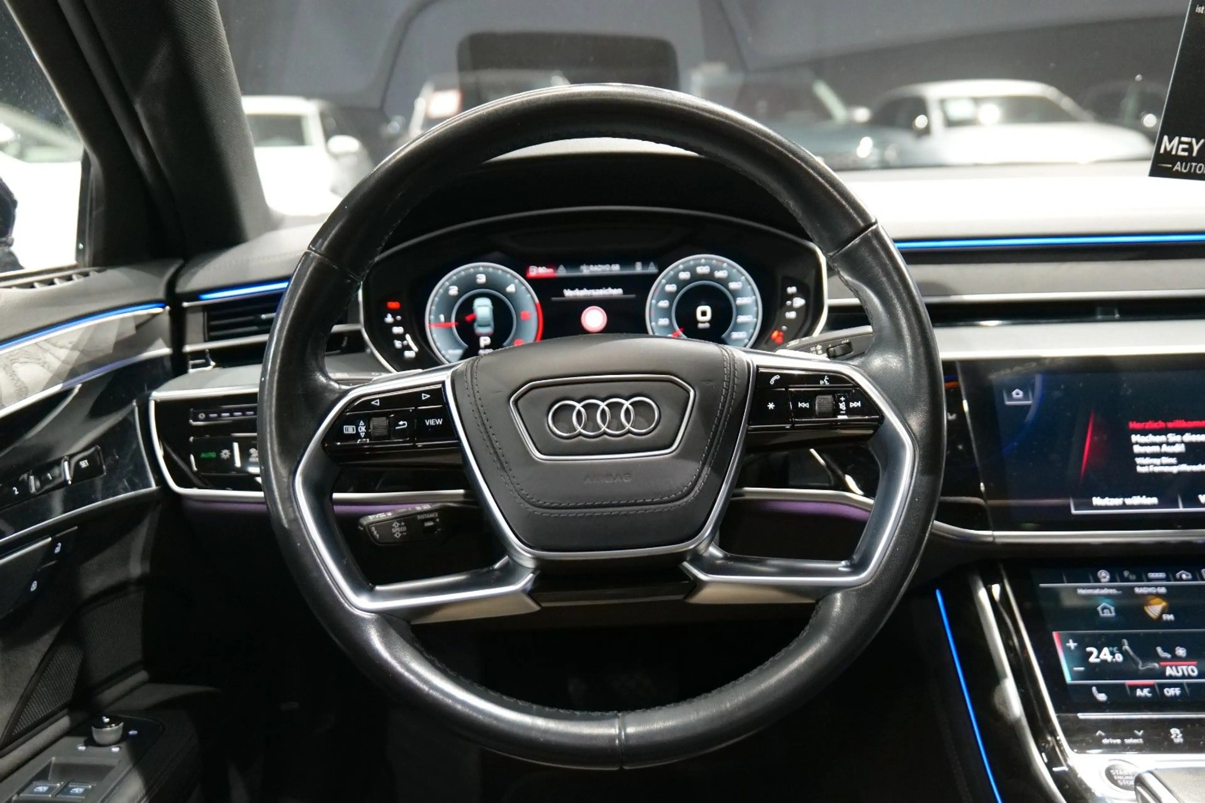 Audi A8 50 TDI quattro — photo 14
