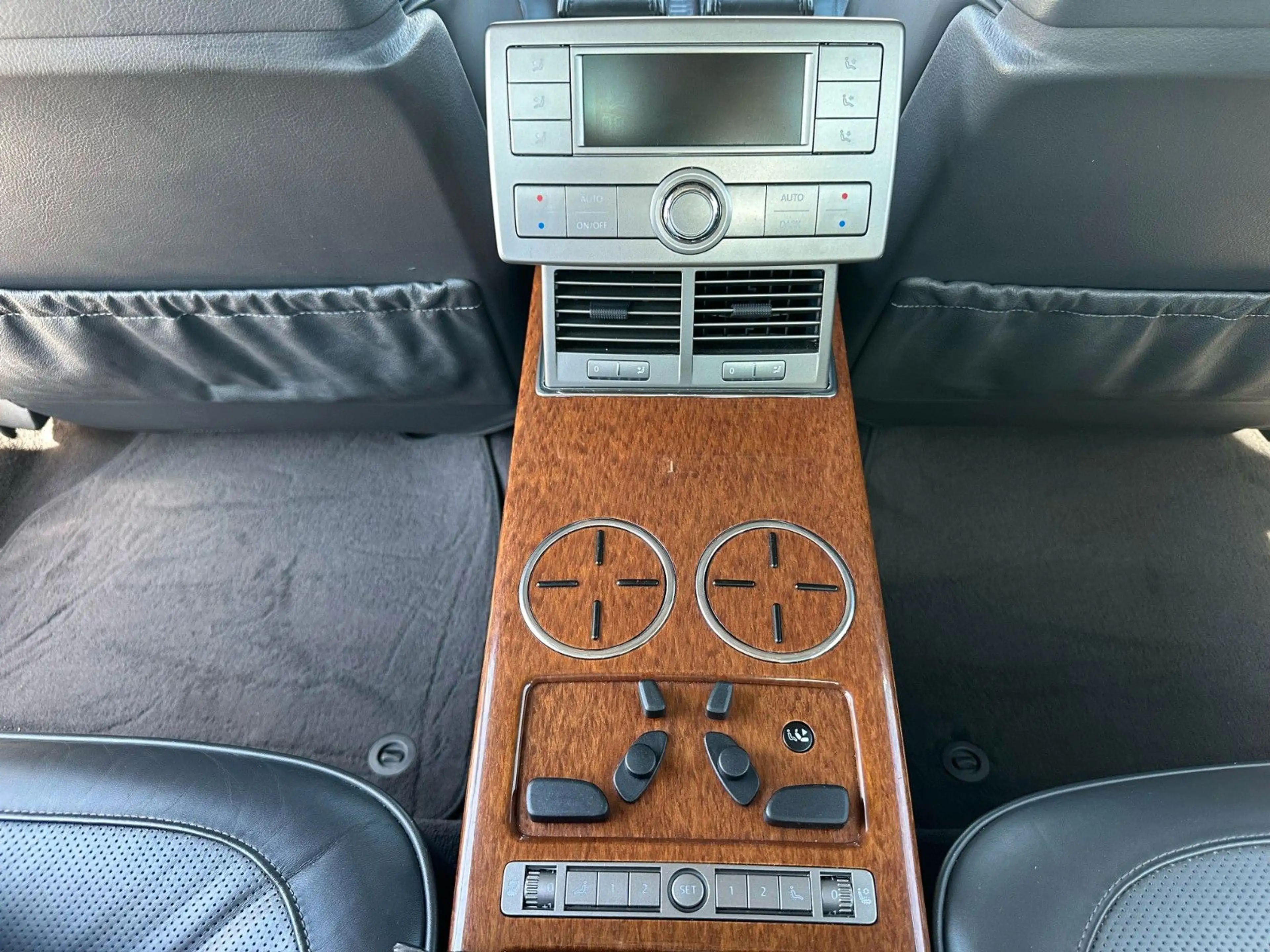 Volkswagen Phaeton V8 4-Sitzer 4Motion lang VOLLAUSTATTUNG — photo 13