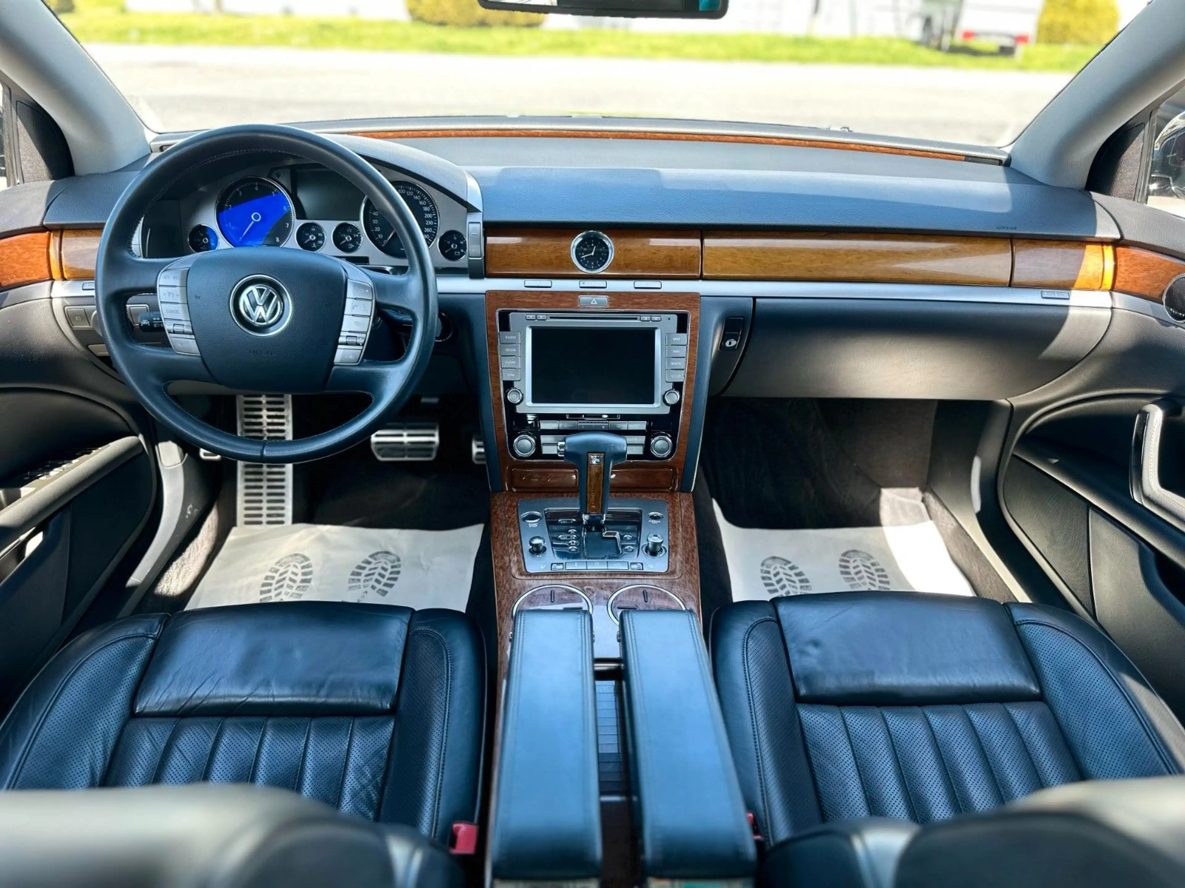 Volkswagen Phaeton V8 4-Sitzer 4Motion lang VOLLAUSTATTUNG — photo 7