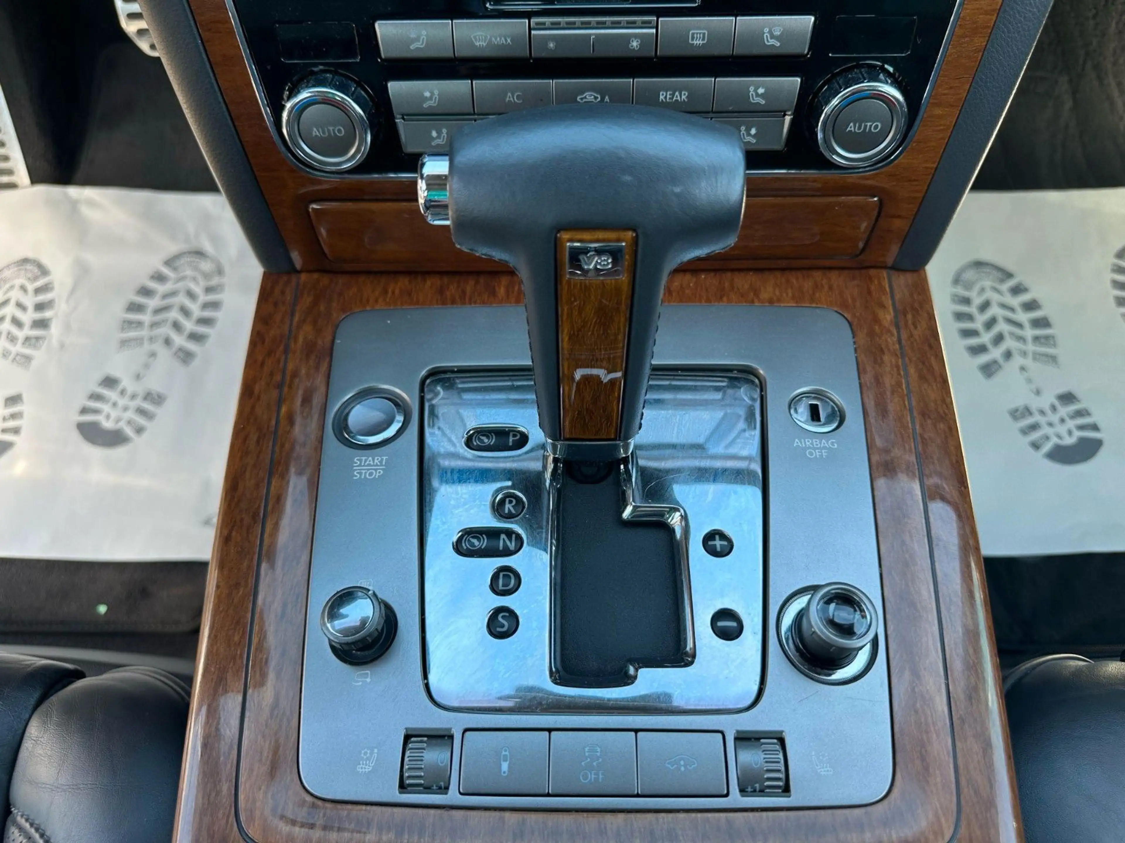 Volkswagen Phaeton V8 4-Sitzer 4Motion lang VOLLAUSTATTUNG — photo 12