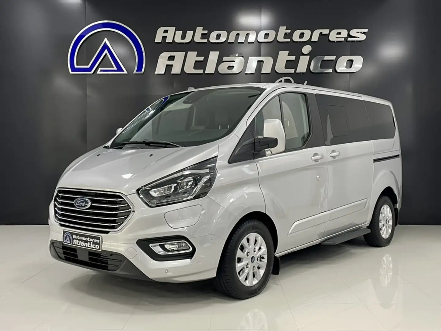 Ford Tourneo Custom 1.0 Ecoboost PHEV Titanium 125 Grau - 1