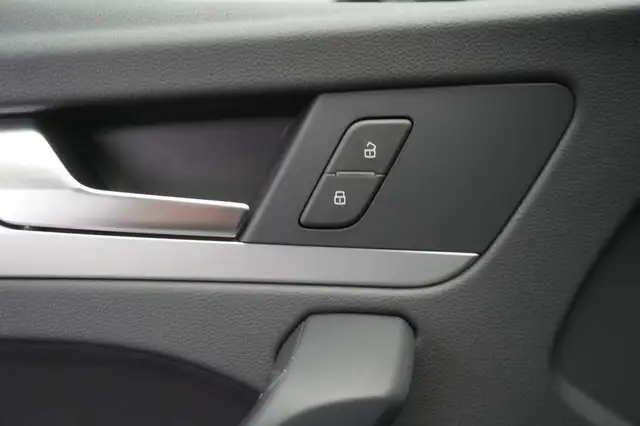 Audi Q5 view 25