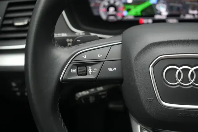 Audi Q5 view 18