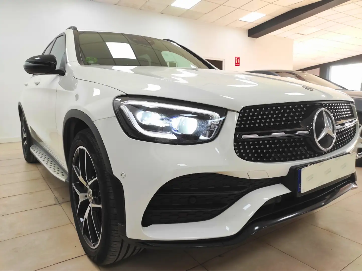 Mercedes-Benz MERCEDES-BENZ Clase GLC Todoterreno  Automático d Blanc - 2