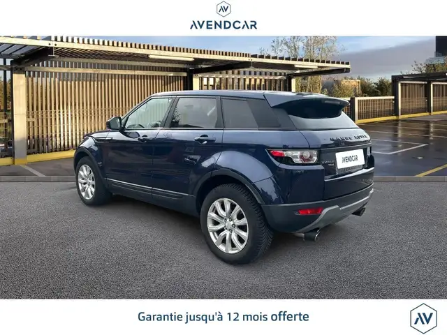 Land Rover Range Rover Evoque view 3
