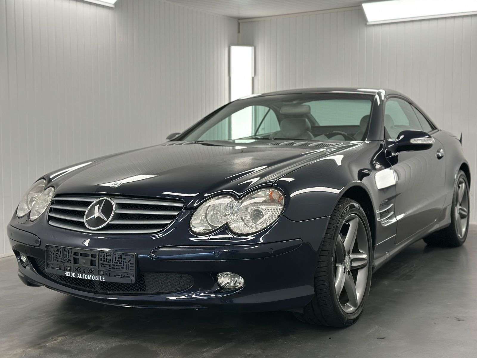 Second hand Mercedes Benz Sl-Class 500