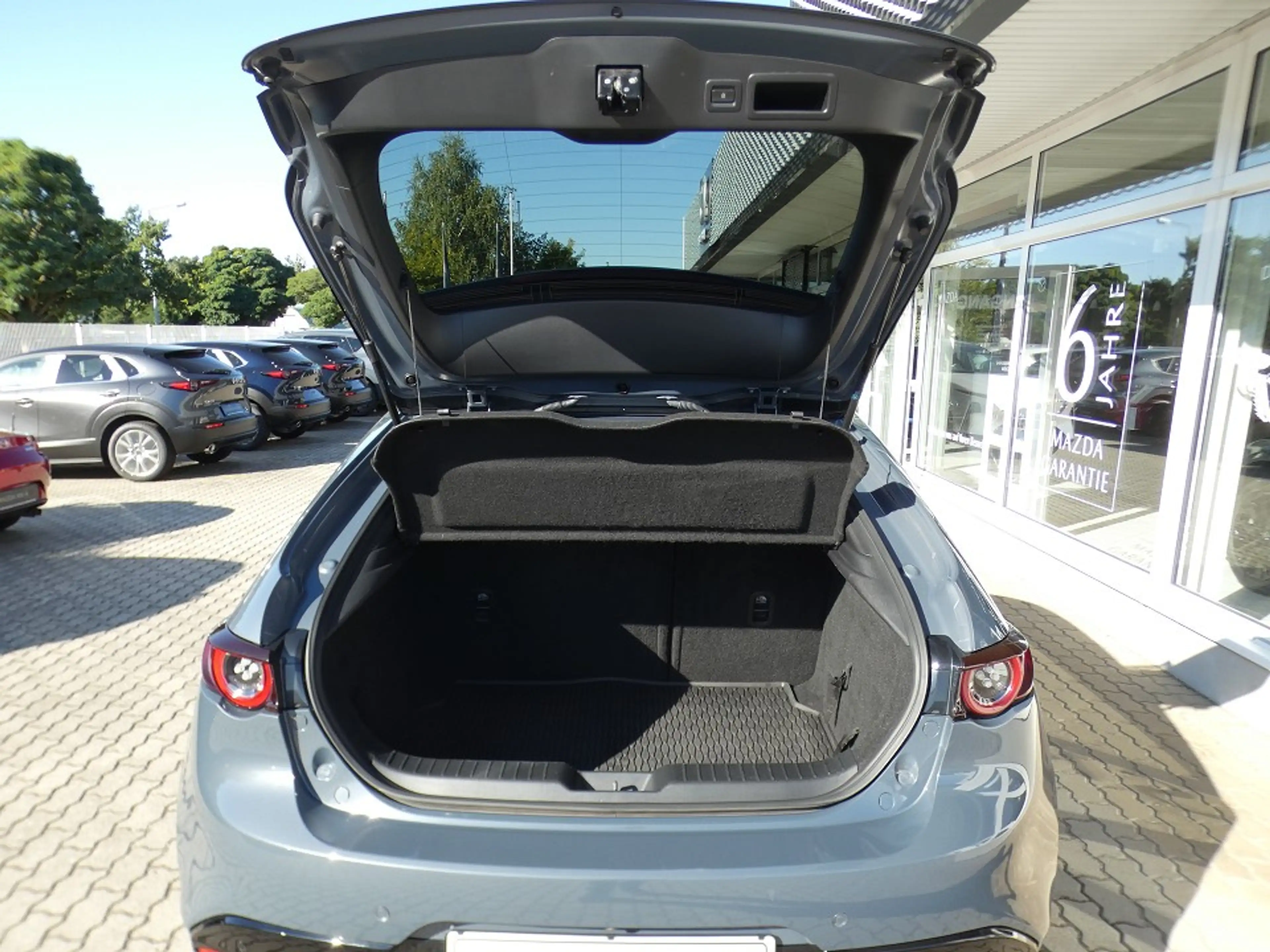 Mazda 3 S SKYACTIV-G 2.0 M Hybrid 6GS AL-SELECTION A18 DES — photo 10