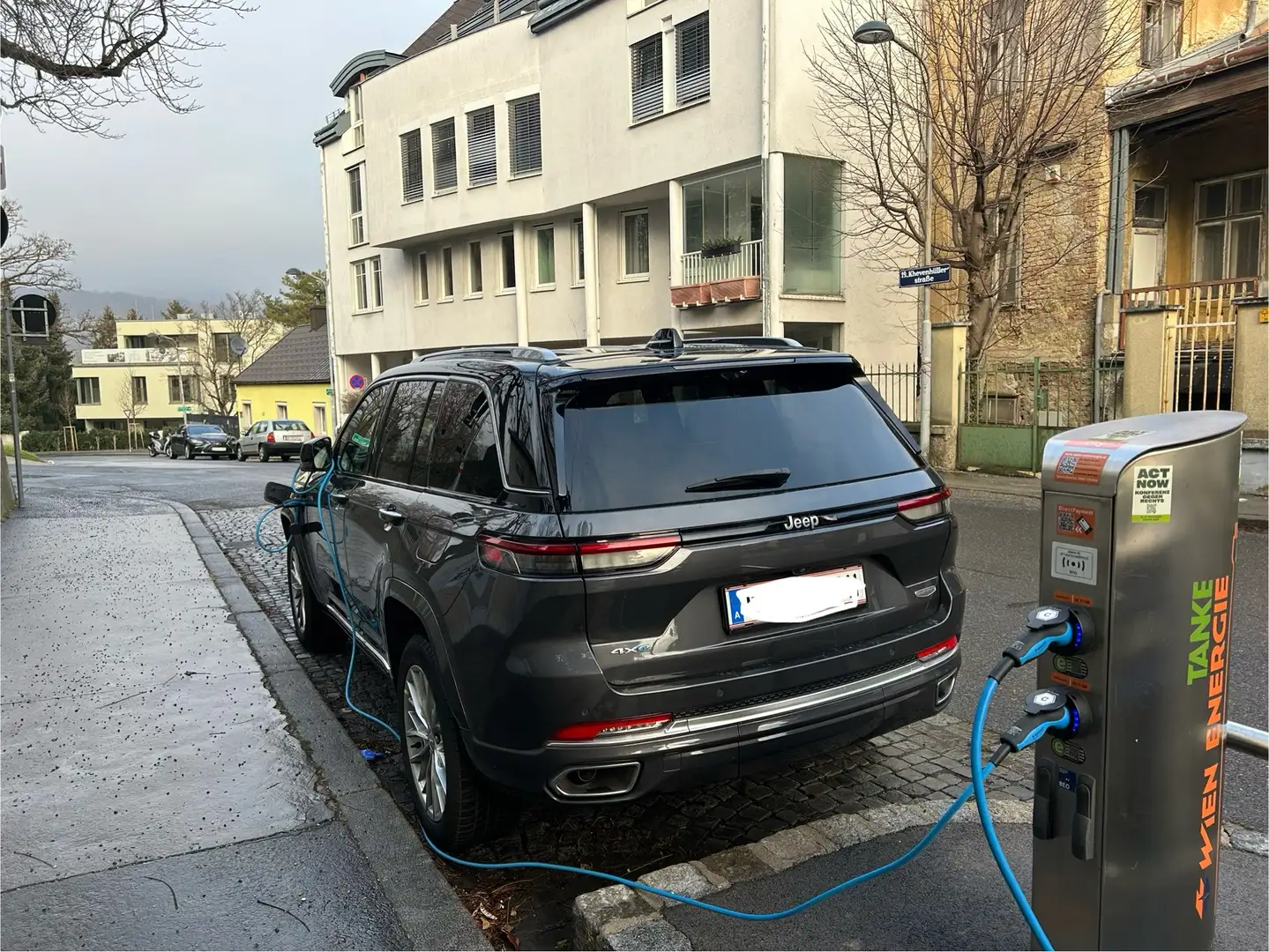 Jeep Grand Cherokee 2.0 4xe Plug-in Hybrid Automatik Summit Reserve - 1