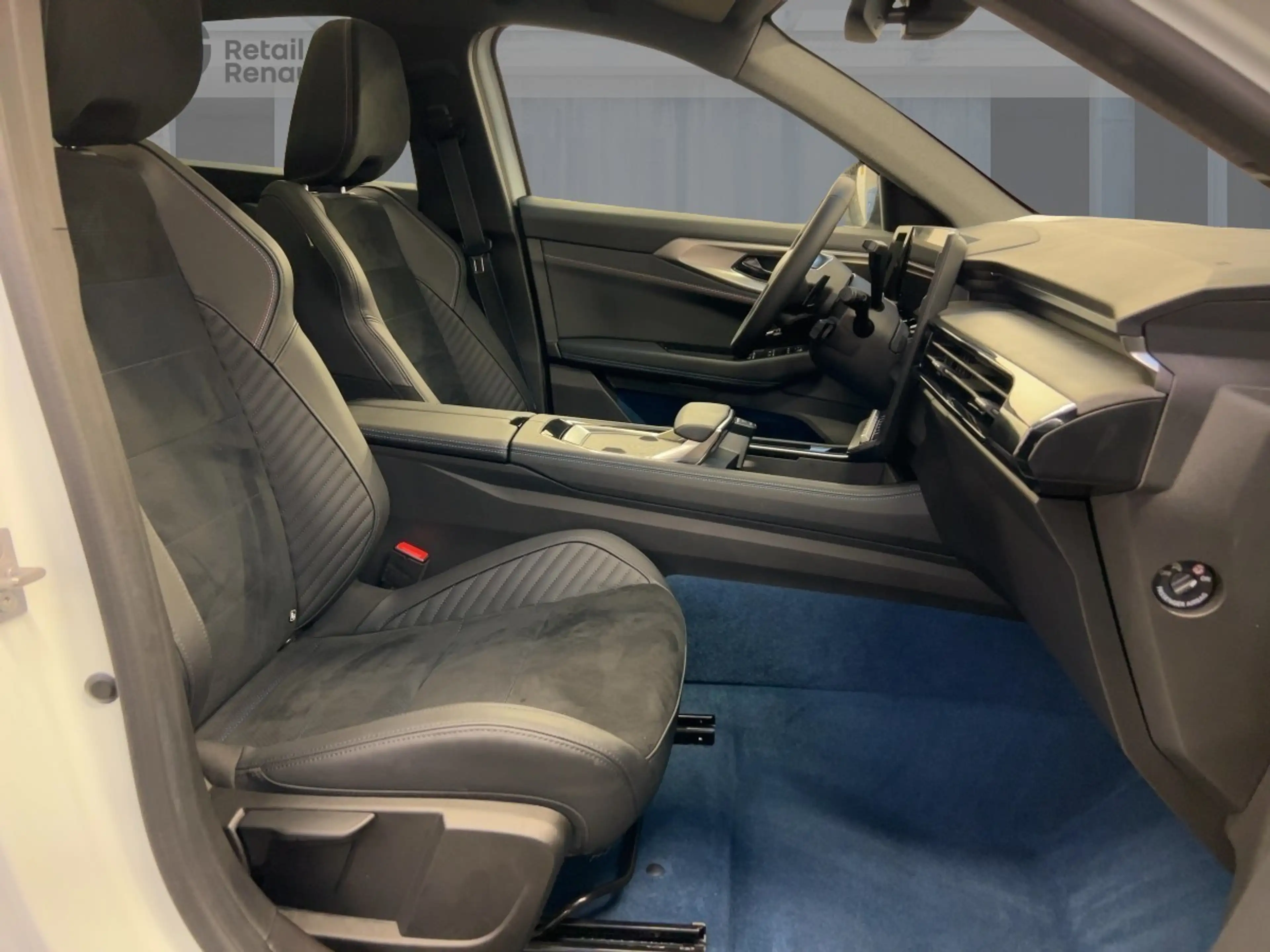 Renault Rafale ESPRIT ALPINE E-TECH HYBRID 300 4x4 — photo 8