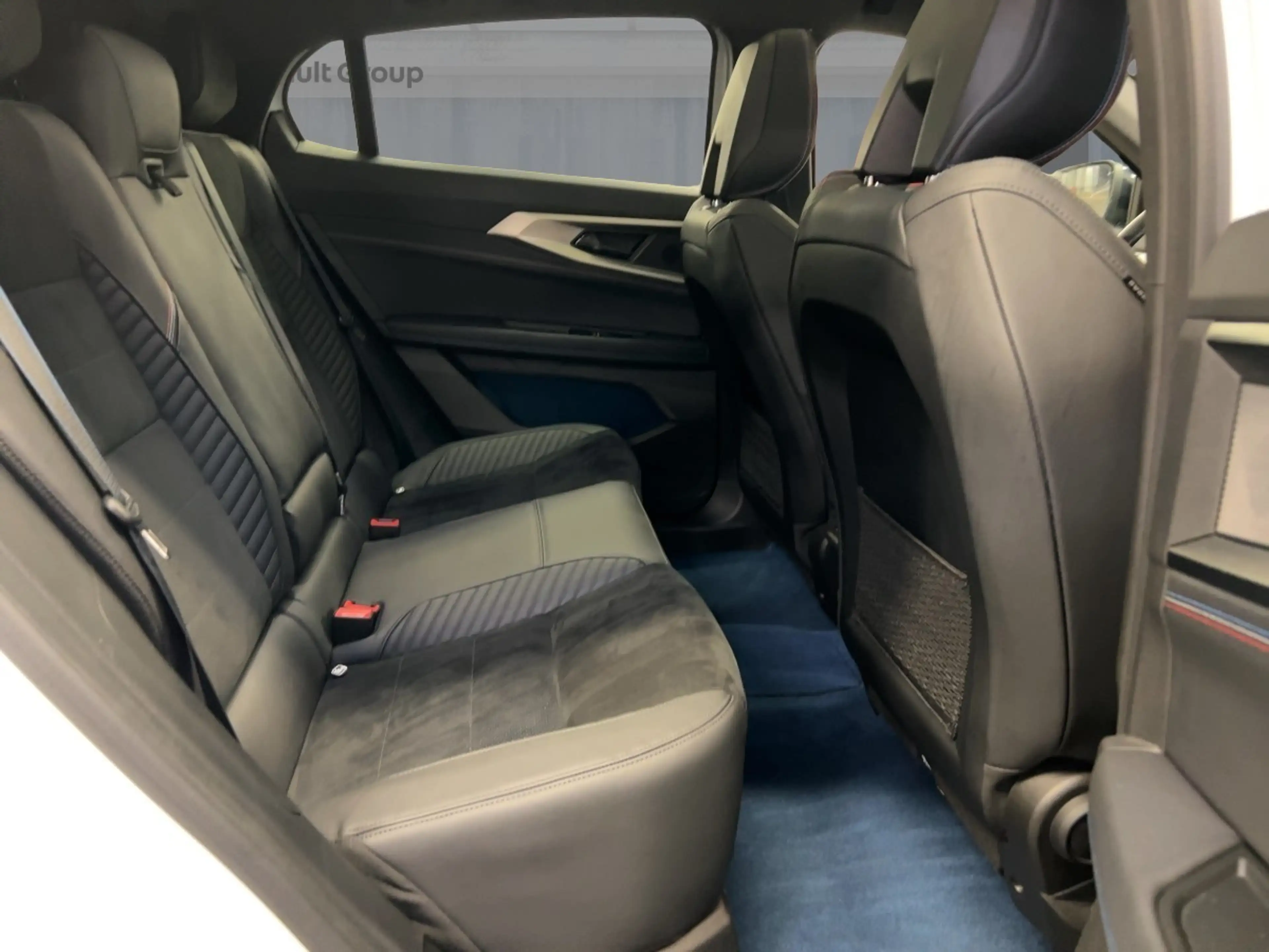 Renault Rafale ESPRIT ALPINE E-TECH HYBRID 300 4x4 — photo 9