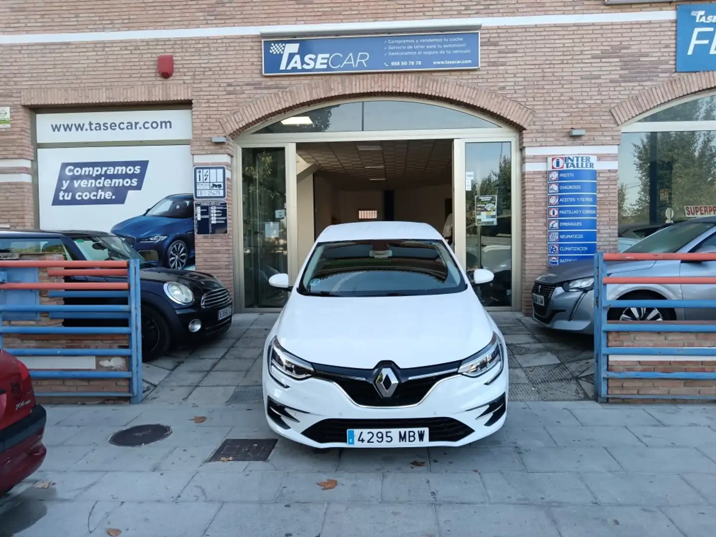 Renault Megane 1.5dCi Blue Equilibre 85kW Blanco - 1