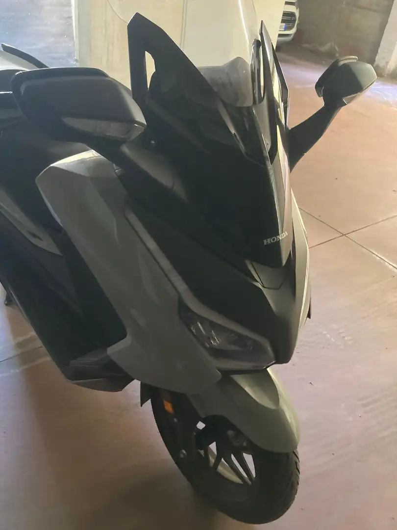 Honda Forza 350 Grau - 1