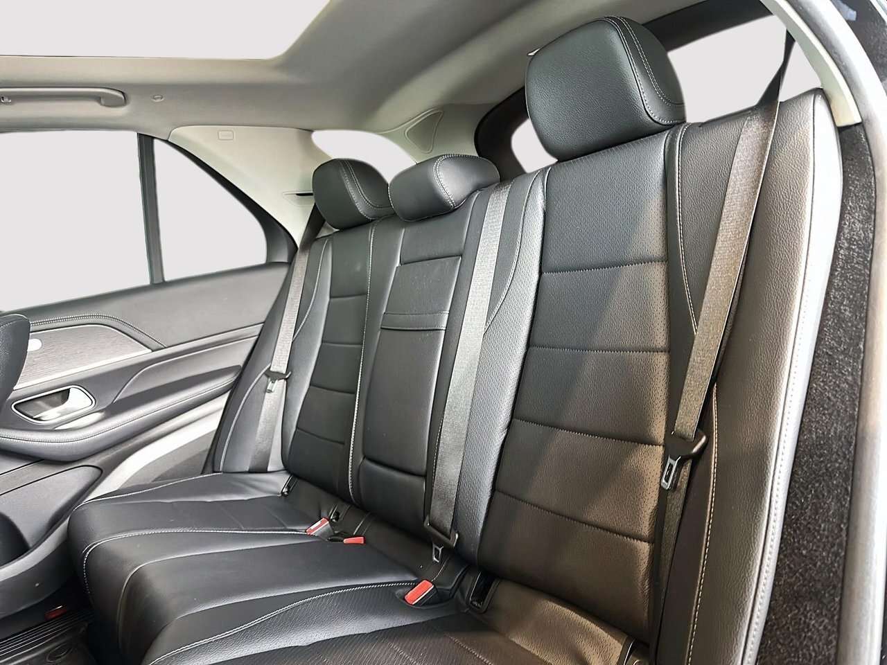 2020 Mercedes-Benz GLE 4MATIC SUV Only 27,000 km's! Exceptional value! — снимка 1