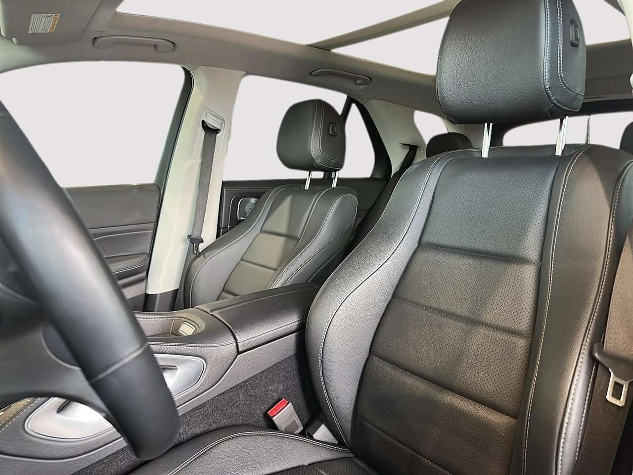 2020 Mercedes-Benz GLE 4MATIC SUV Only 27,000 km's! Exceptional value! — снимка 1
