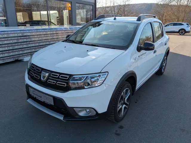 Dacia Sandero II Stepway Celebration Blue dCi95 AHK