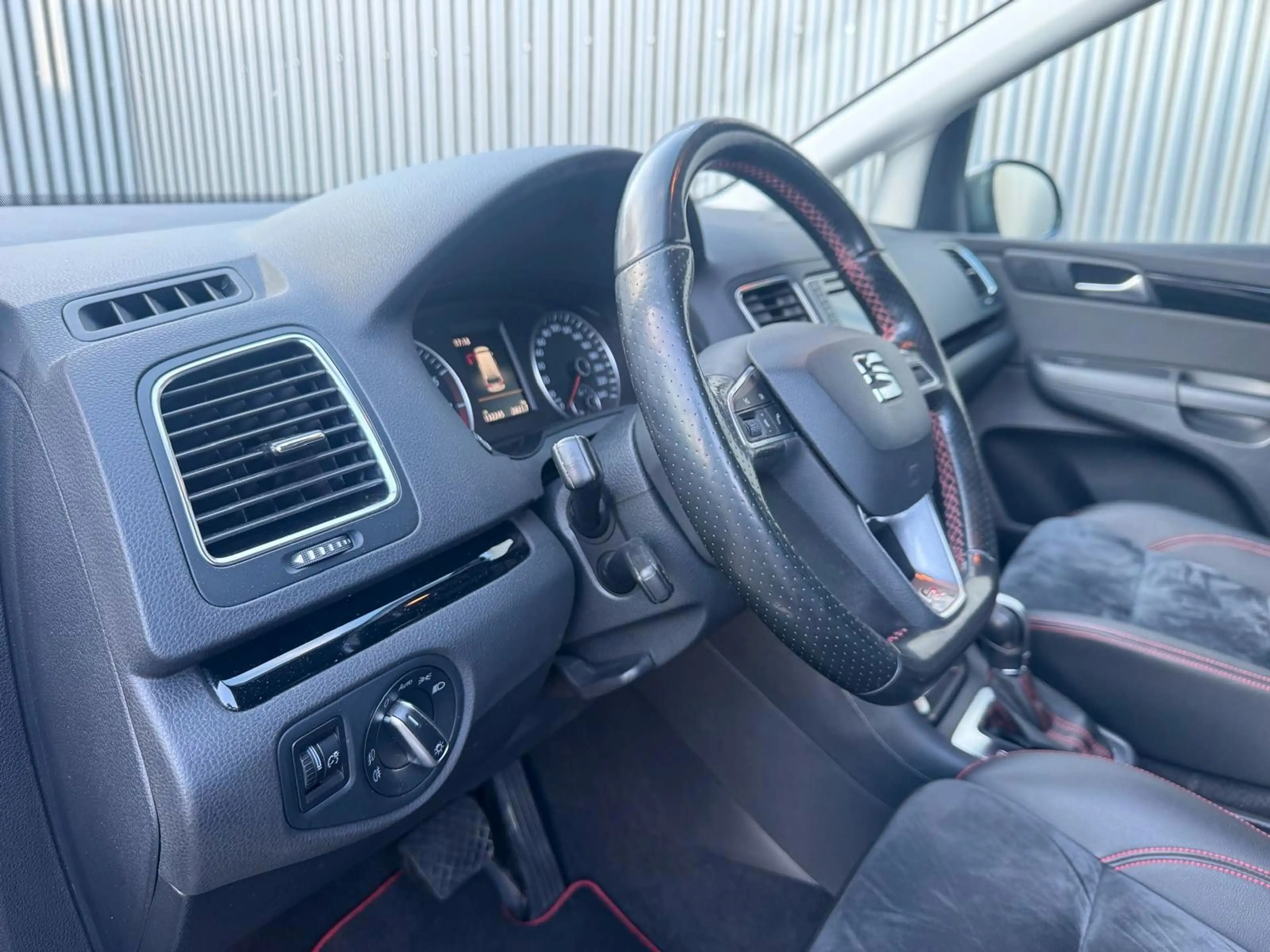 SEAT Alhambra FR-Line SHZ Tempomat — photo 11
