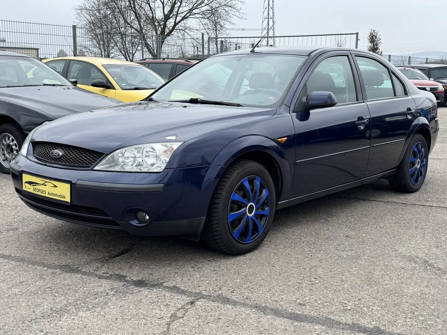 Ford Mondeo 1.8 Klima 2.HAND Tüv Juli.25 Blau - 1