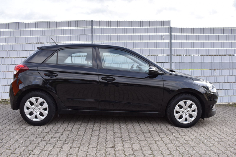 Hyundai i20 Active erst 35800 KM — photo 3