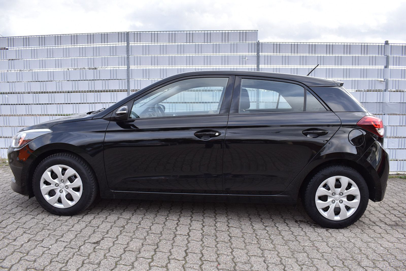 Hyundai i20 Active erst 35800 KM — photo 4