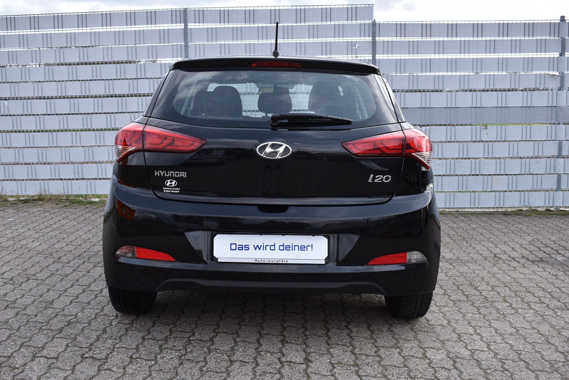 Hyundai i20 Active erst 35800 KM — photo 7