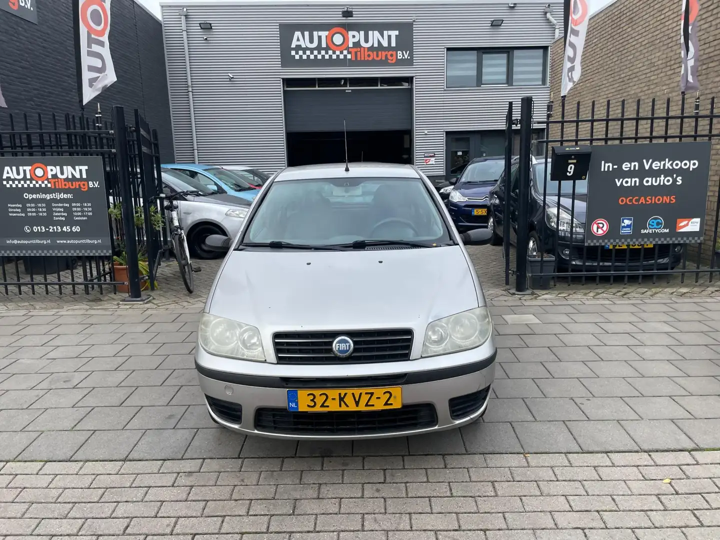 Fiat Punto 1.2 Active 3e Eigenaar! Airco NAP APK 1 Jaar Gris - 2