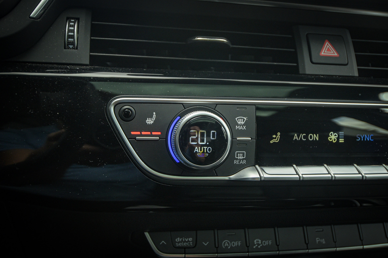 Audi A4 Avant 35 TFSI S edition Competition — photo 15