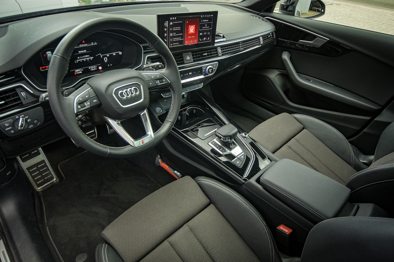 Audi A4 Avant 35 TFSI S edition Competition — photo 7