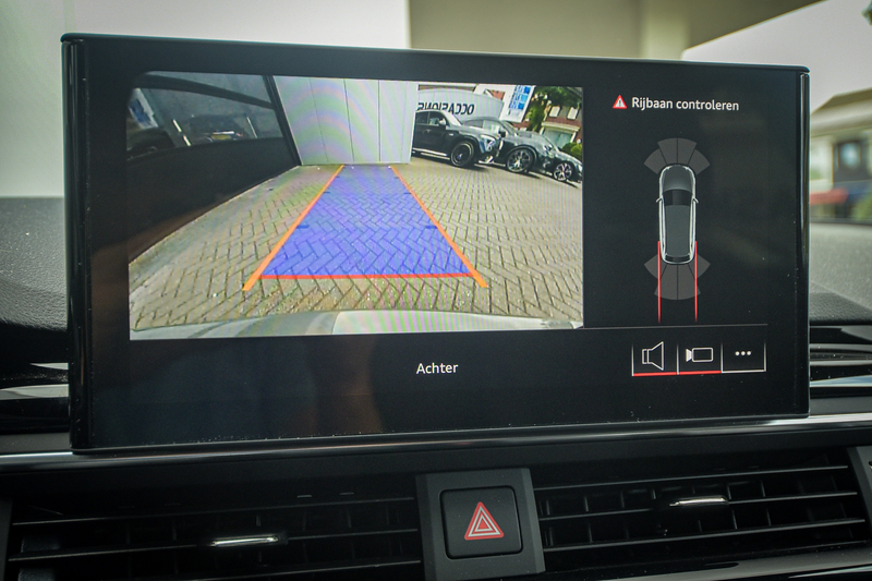 Audi A4 Avant 35 TFSI S edition Competition — photo 13